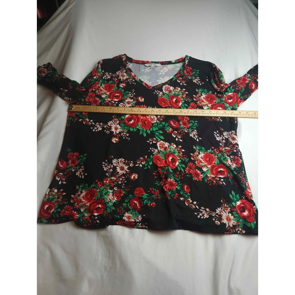 Pioneer Woman Floral V-Neck Tunic Top XL Black Red Rose 3/4 Sleeve